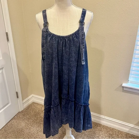 Free People Convertible Denim Mini Dress Size Medium - Picture 4 of 10